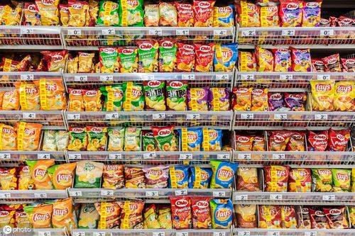 在上海办理预包装食品经营许可证很难办吗?